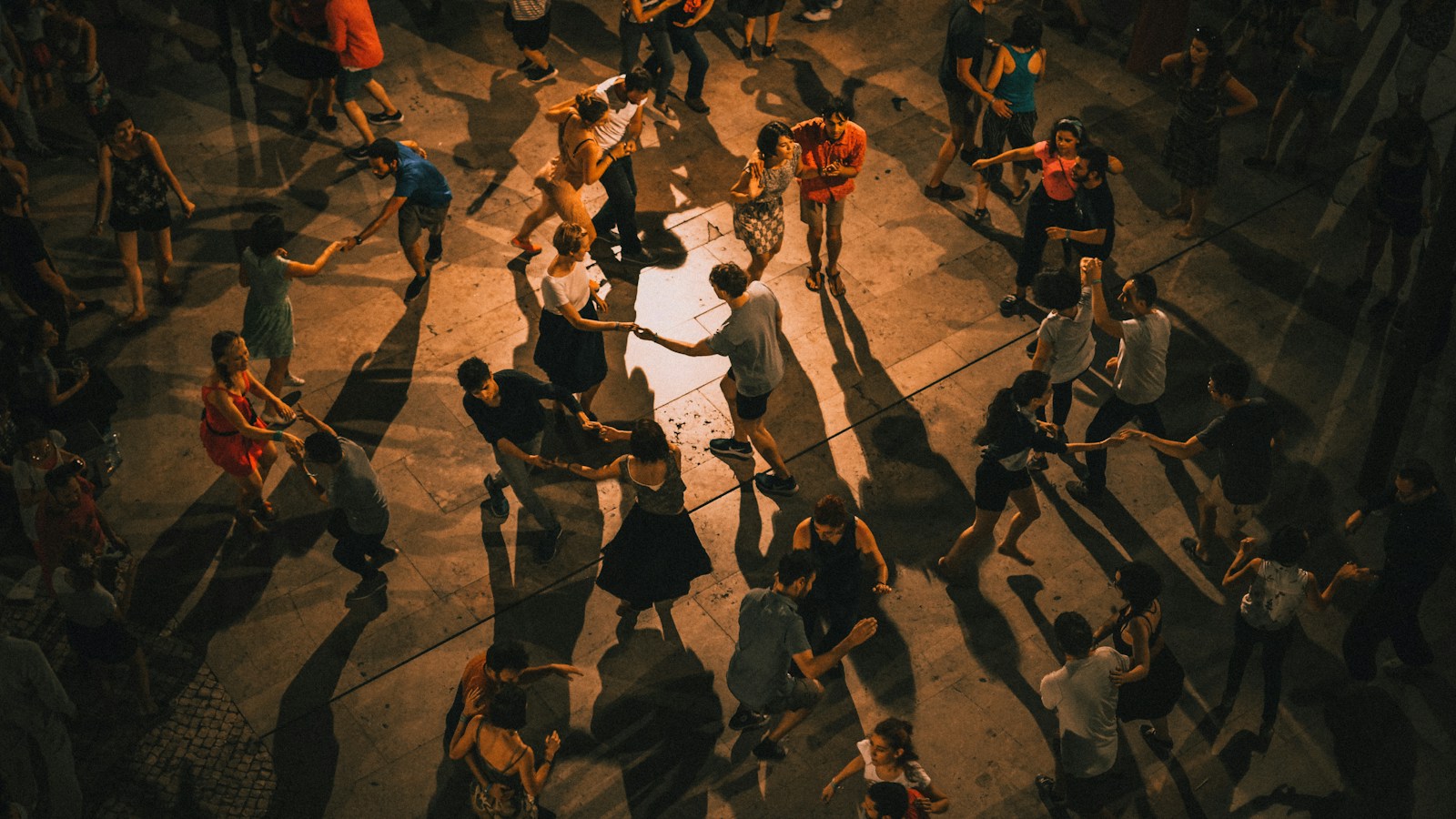 Dance Classes in Lisbon: beginner-friendly ways to show up, meet people, and come back